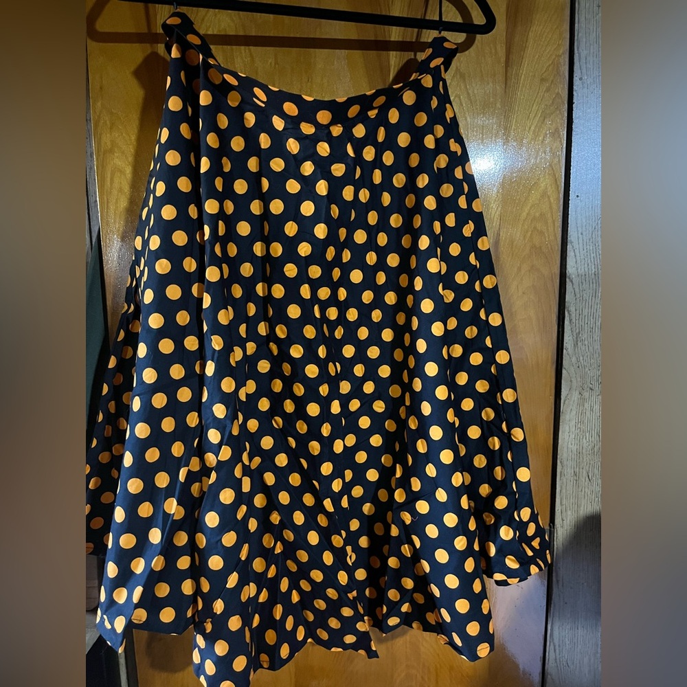 Unique Vintage/magnolia park Black and Orange Polka Dot pinup Skirt